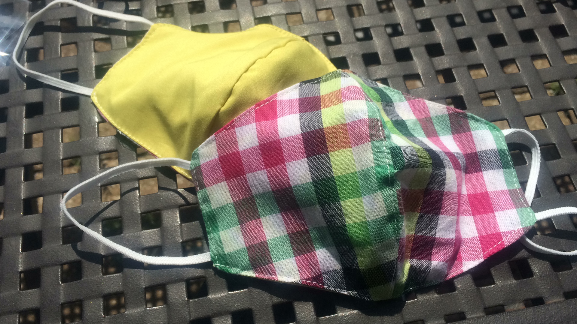 DoggyDolly Mundbedeckung aus Baumwolle - Gesichtsmaske Karos bunt